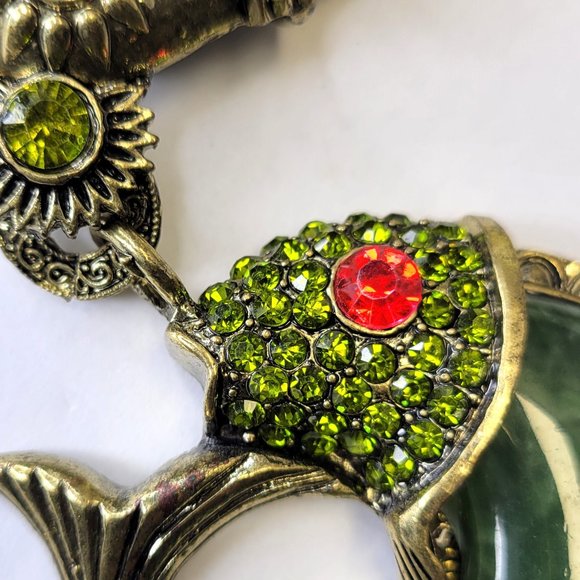 Chunky Fish Pendant Necklace Fashion Gemstone Green Fish Pendant - Picture 8 of 12